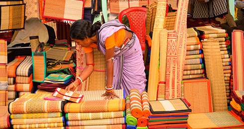 Shopping Places in Kolkata with Location, Timings & Known For