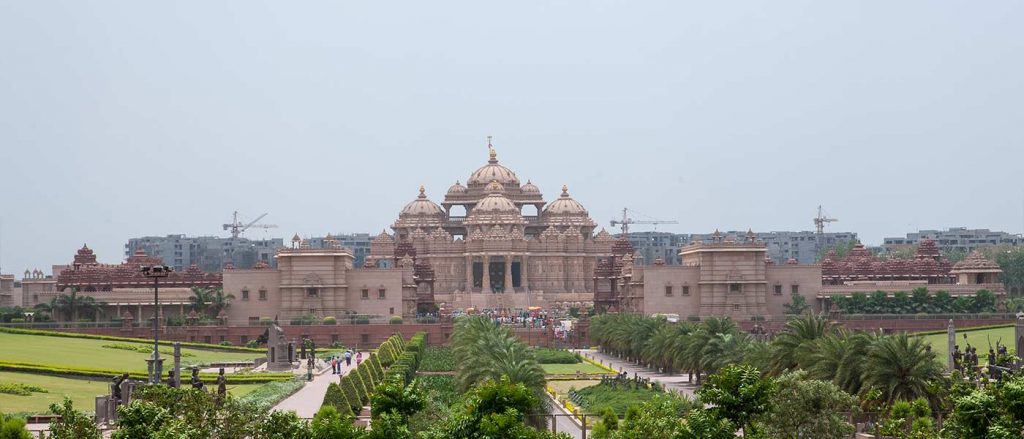 Akshardham Temple, Delhi: A Spiritual Abode with Breathtaking Architecture