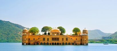 Jal Mahal, Jaipur: A Splendid Palace Nestled in the Middle of a Lake