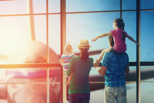 Expert Travel Guide for Parents: 11 Useful Tips for Travelling with Kids
