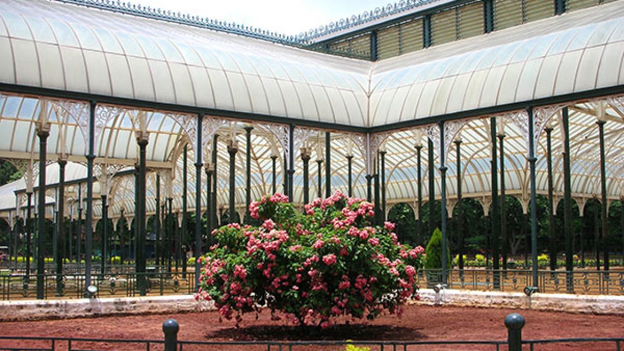 Is lalbagh safe for lovers?