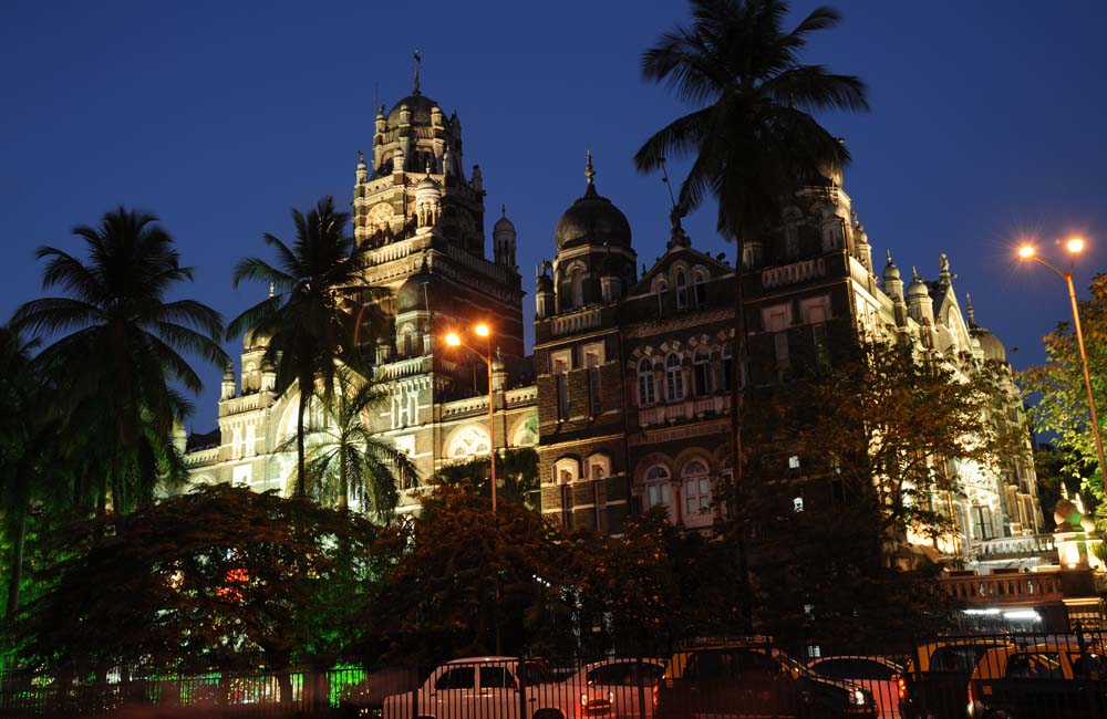 Victorian and Art Deco Ensembles of Mumbai