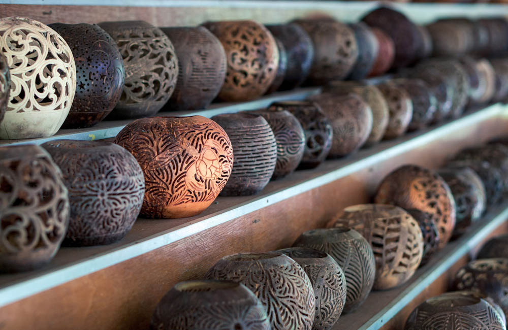 Goa, coconut shell artwork