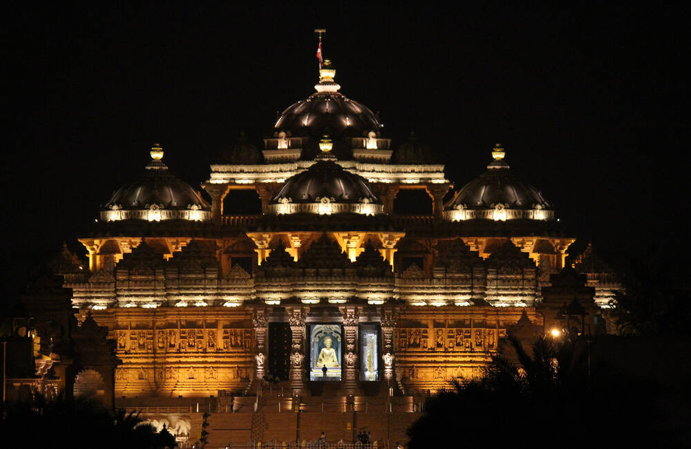 Religious spots like Akshardham