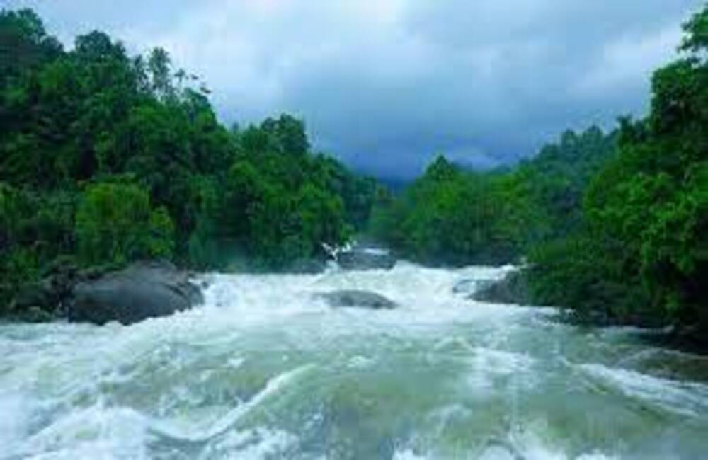 Arippara Waterfalls