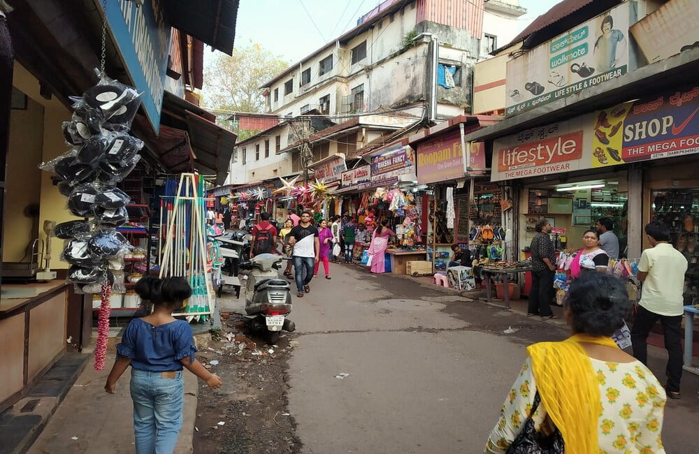 Hampankatta Market