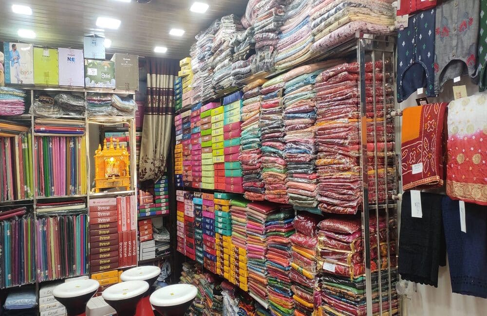 Kapraa Bazaar