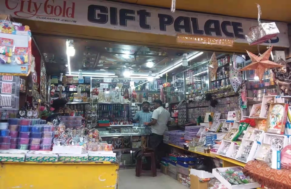 Paltan Bazaar