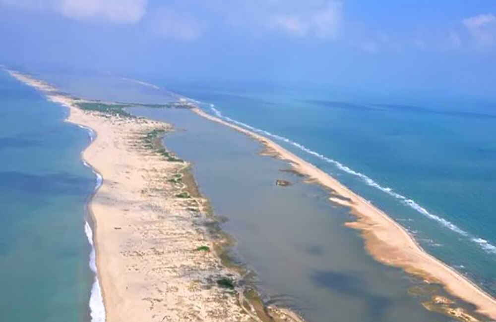 Dhanushkodi Beach