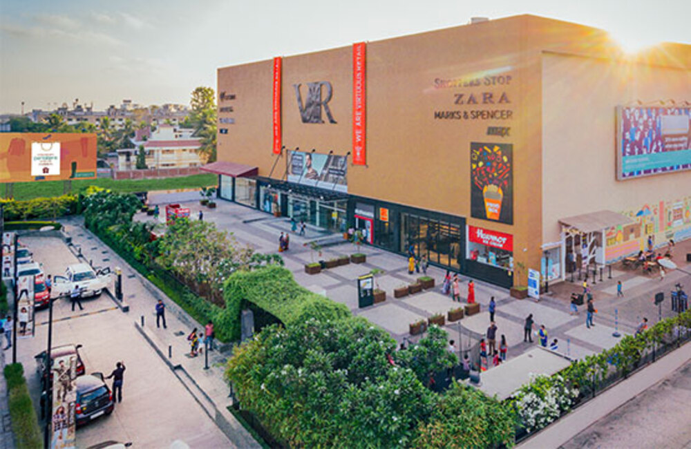 VR Surat Mall