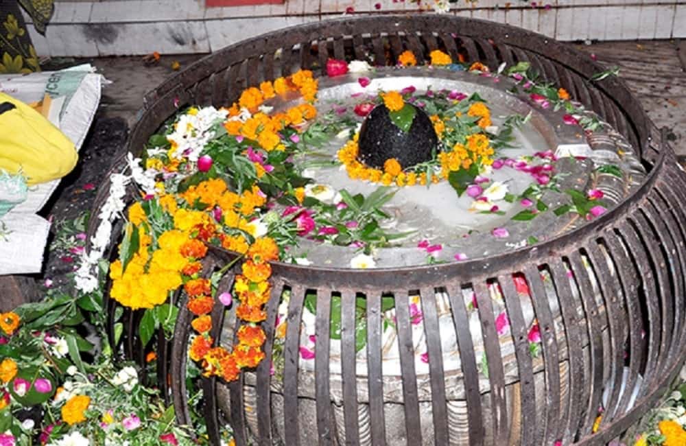 Nageshwarnath Temple